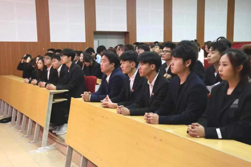 1712997797454449.jpg 640.jpg