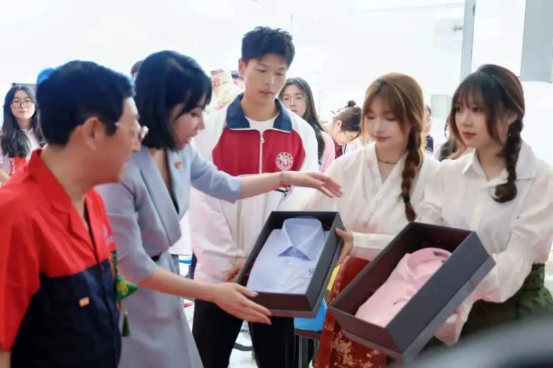 1722852646402896.jpg cb8ac982ee1f91514be3e166b3207a5f.jpg